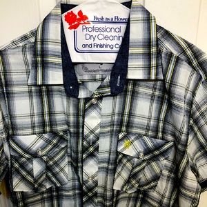 Men’s FUSAI shirt sleeve shirt.